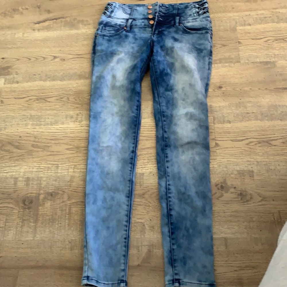 Bleach style jeans